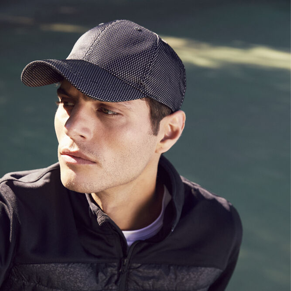 Clique Reflective Cap